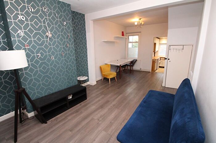 2 Bedroom Terraced House To Rent In Carlisle Road, Dartford, DA1