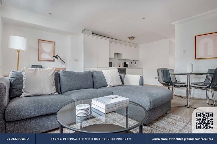 2 Bedroom Flat To Rent In South Bank, SE1