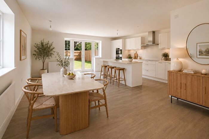 4 Bedroom Detached House For Sale In Burstow Grove, Horley, RH6