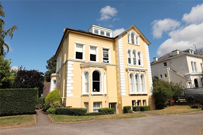 1 Bedroom Apartment For Sale In Shurdington Road, Cheltenham, Gloucestershire, GL53