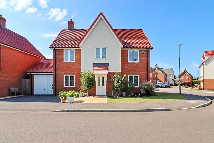 4 Bedroom Detached House For Sale In Townmill Road, Sandwich, Kent, CT13