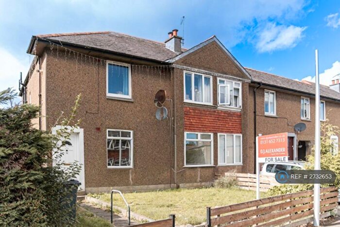 2 Bedroom Flat To Rent In Corstorphine, Edinburgh, EH12