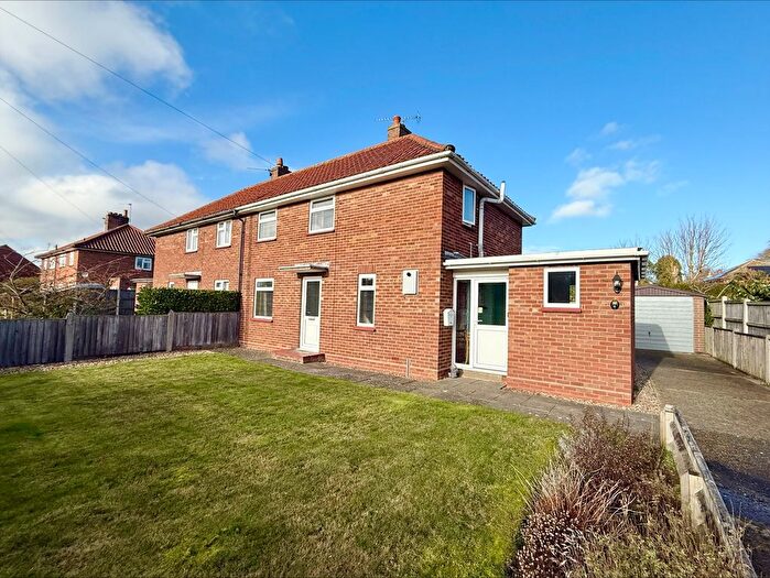 3 Bedroom Semi-Detached House For Sale In Glebe Close, Potter Heigham, NR29