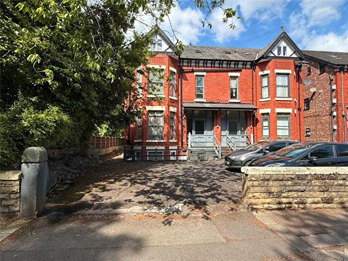 2 Bedroom Apartment For Sale In Palatine Road, West Didsbury, M20