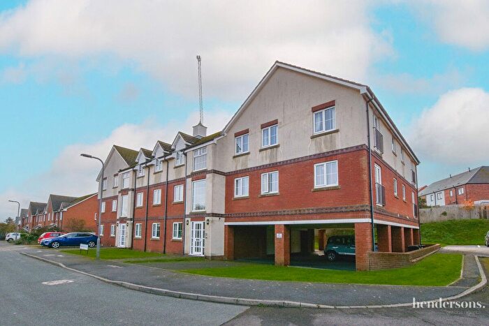 2 Bedroom Flat To Rent In Upgang Lane, Whitby, YO21