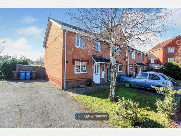 3 Bedroom Semi-Detached House To Rent In Charing Court, Derby, DE1