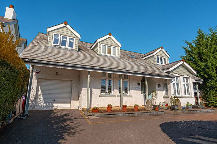 5 Bedroom Detached House For Sale In Undy, Caldicot, NP26