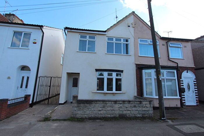 3 Bedroom Semi-Detached House To Rent In Somersall Street, Mansfield, NG19