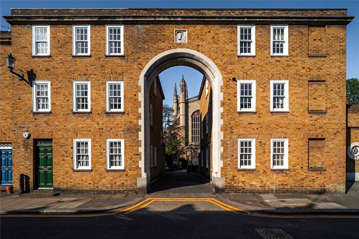 4 Bedroom End Terrace House For Sale In St Luke's Street, Chelsea, SW3