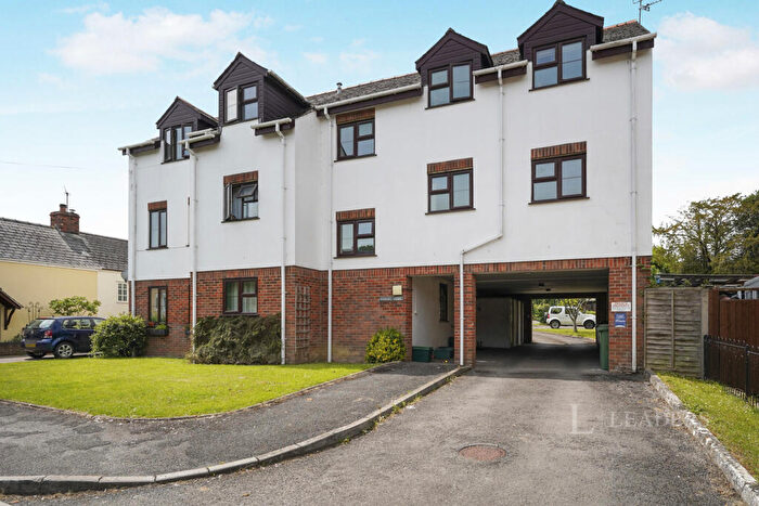 2 Bedroom Flat To Rent In Rowley, Cam, Dursley, GL11