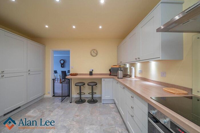 4 Bedroom Detached House For Sale In Badger Road, Tytherington, SK10