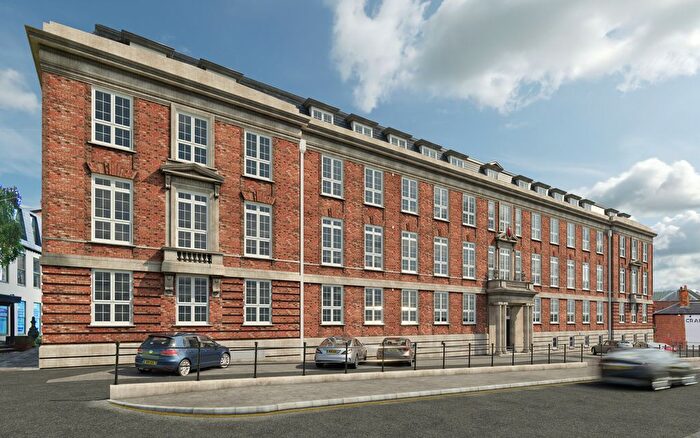 2 Bedroom Flat For Sale In Walton Street, Aylesbury, HP20
