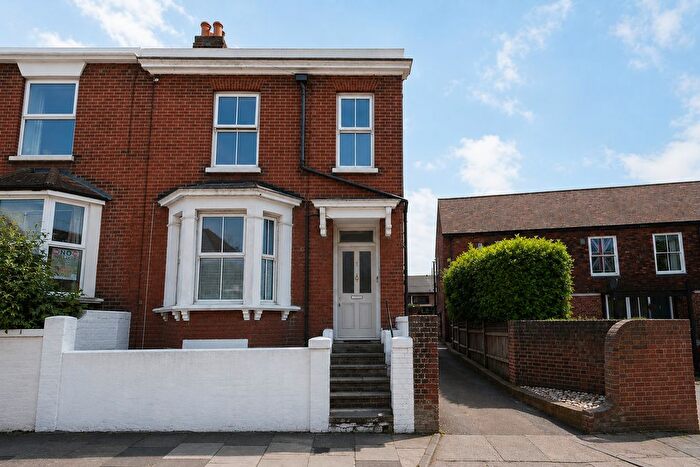 4 Bedroom Semi Detached House For Sale In Gordon Road, Canterbury, Kent, CT1