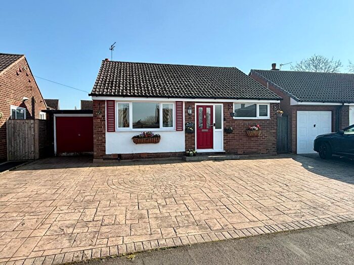 2 Bedroom Detached Bungalow For Sale In Oakland Avenue, Offerton, Stockport, SK2