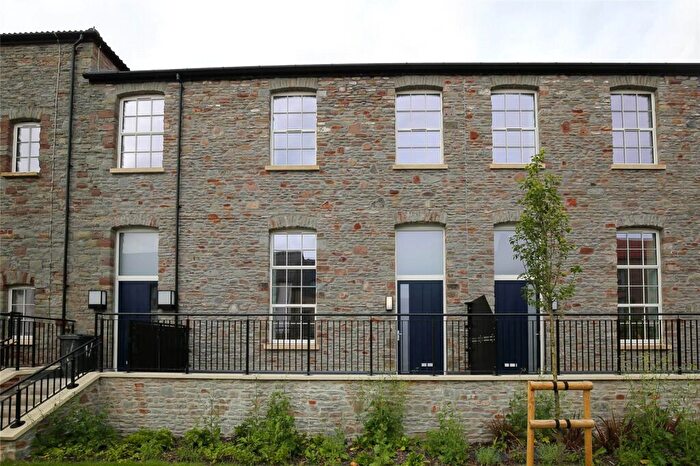 2 Bedroom Terraced House To Rent In Chapel Road, Fishponds, Bristol, BS16