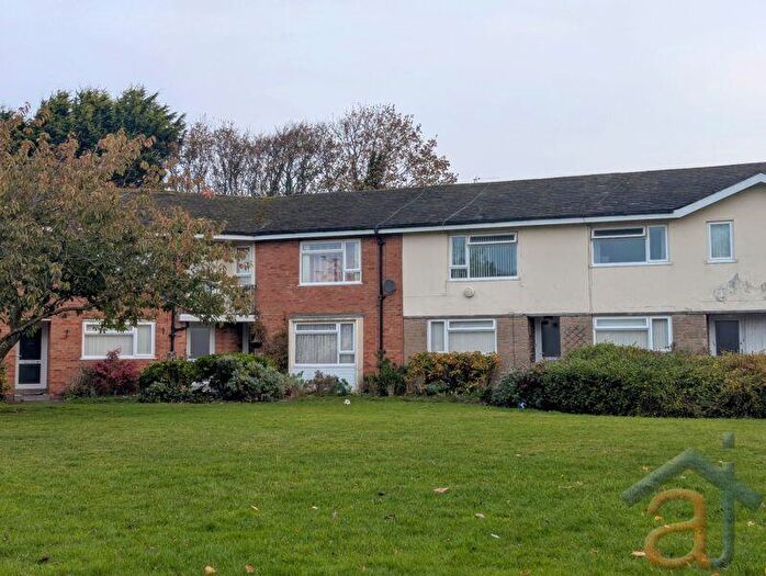 2 Bedroom Flat To Rent In Warren Court, Southport, PR8