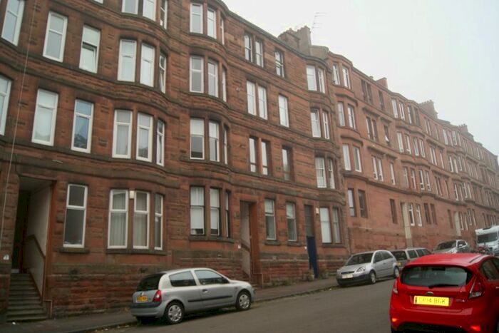 1 Bedroom Flat To Rent In 5 Laurel Place, Thornwood G11