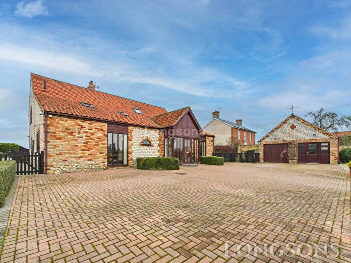 4 Bedroom Barn Conversion For Sale In White Hart Street, Foulden, IP26