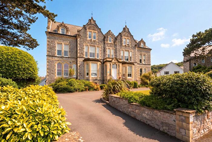 2 Bedroom Flat For Sale In Landemann Circus, Weston-super-Mare, BS23
