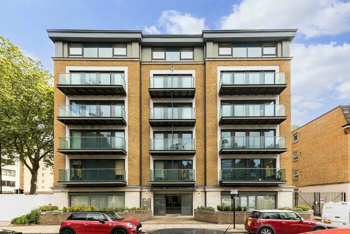 2 Bedroom Flat To Rent In Marlborough Road, London, W4