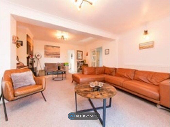 5 Bedroom Semi-detached House To Rent In Ash Street/Church Road, Wrabness, CO11