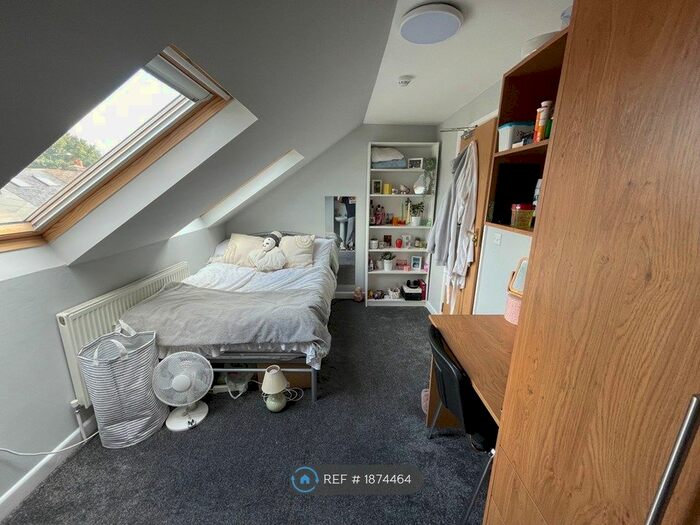 6 Bedroom Terraced House To Rent In Blenheim Road, Reading, RG1