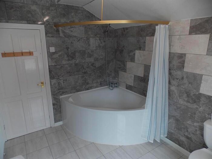 3 Bedroom End Of Terrace House To Rent In Waterloo Road, Middlesbrough, TS1