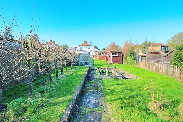3 Bedroom Semi-Detached House For Sale In Palmar Road, Allington, Maidstone, ME16