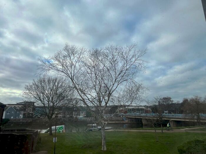 2 Bedroom Flat To Rent In Commercial Road, St Thomas, Exeter, EX2