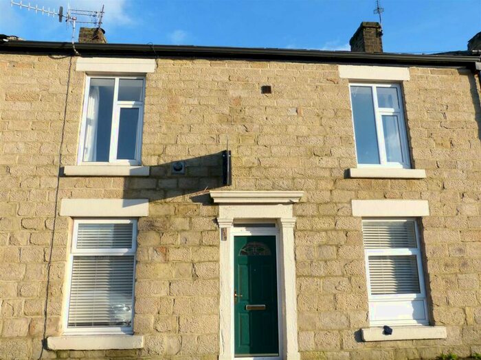3 Bedroom Terraced House To Rent In Gladstone Street, Glossop, SK13