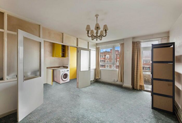 2 Bedroom Flat For Sale In Hardington, Belmont Street, NW1