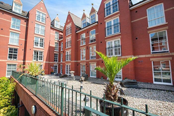 2 Bedroom Apartment For Sale In Marine Gate Mansions, Promenade, Southport, Merseyside, PR9
