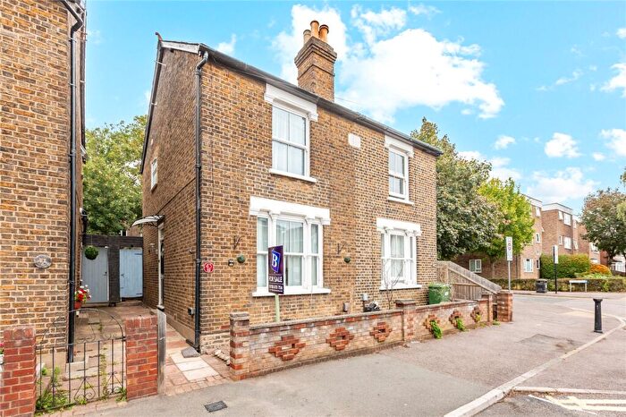 3 Bedroom Semi Detached House For Sale In Globe Road, Hornchurch, RM11