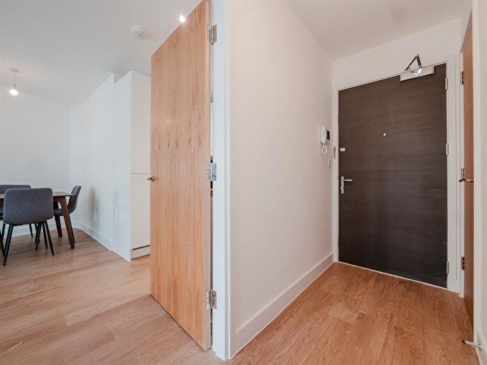 1 Bedroom Flat To Rent In Furness Quay, Salford, M50