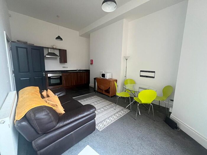 2 Bedroom Flat To Rent In Huskisson Street, Georgian Quarter, Liverpool, L8