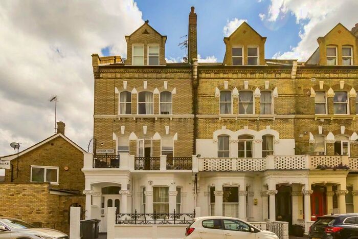 1 Bedroom Flat To Rent In Gwendwr Road, London, W14