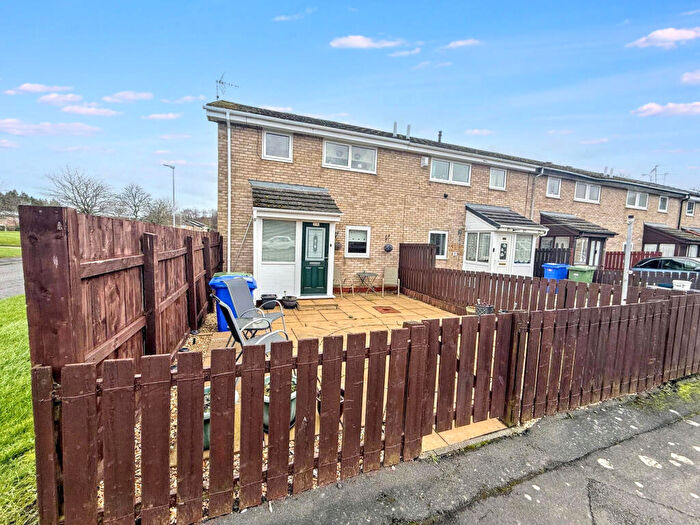 3 Bedroom End Of Terrace House For Sale In Axminster Close, Cramlington, Northumberland, NE23