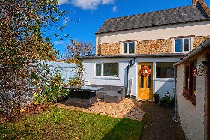 2 Bedroom Semi-Detached House For Sale In High Street, Gayton, West Northamptonshire, NN7
