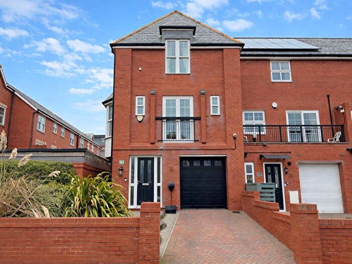 3 Bedroom Town House For Sale In Holmfield Road, Bispham, Blackpool, FY2