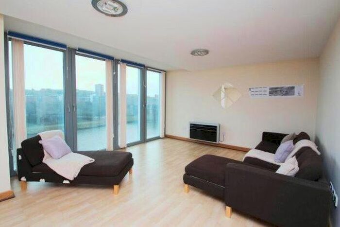 2 Bedroom Flat To Rent In Forth Banks Tower, Newcastle Upon Tyne, NE1