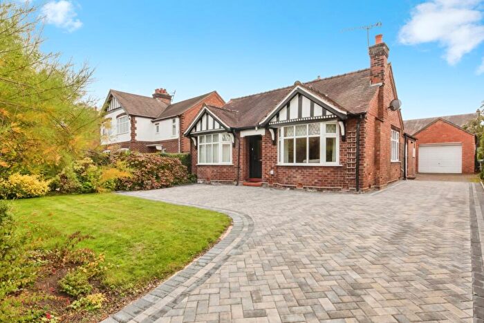 2 Bedroom Bungalow For Sale In West Road, Weaverham, Northwich, Cheshire, CW8
