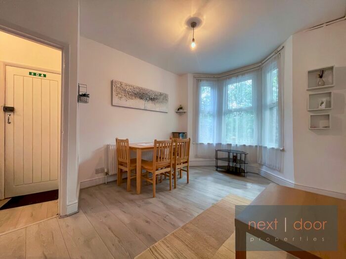2 Bedroom Flat To Rent In Albany Road, Walworth, SE5