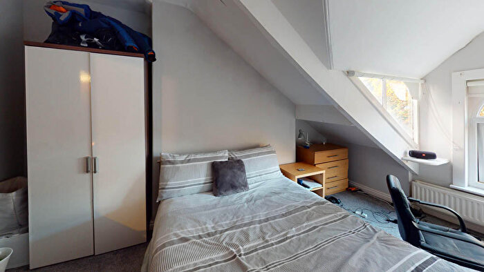 4 Bedroom House To Rent In St Michaels Road, Leeds, LS6