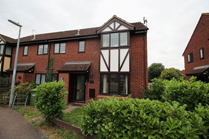 2 Bedroom End Of Terrace House To Rent In Tamar Close, St. Ives, PE27