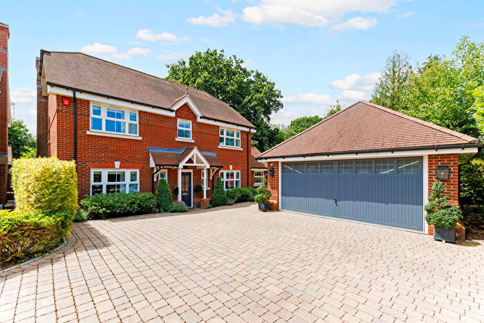 5 Bedroom House For Sale In Allhusen Place, Slough, SL2