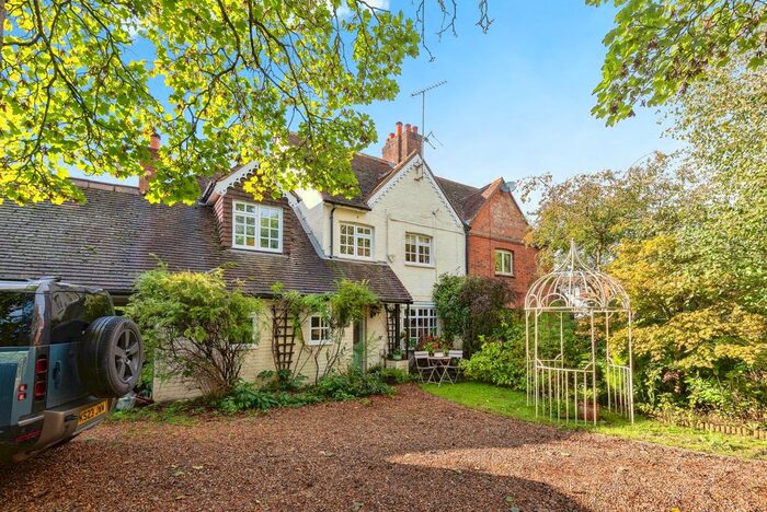 4 Bedroom Semi-Detached House For Sale In The Gardens, Old Lane, Cobham, Surrey, KT11
