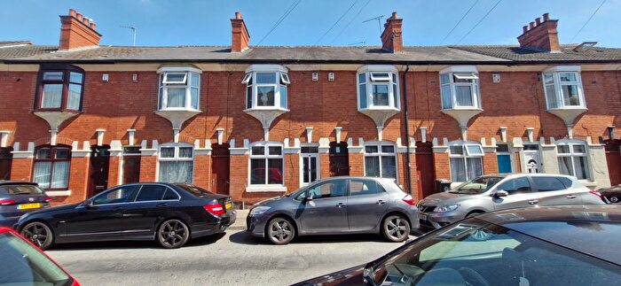 3 Bedroom Terraced House To Rent In Glossop Street, LE5