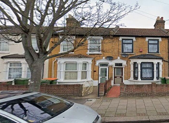 3 Bedroom Terraced House To Rent In Strone Road, London, E7