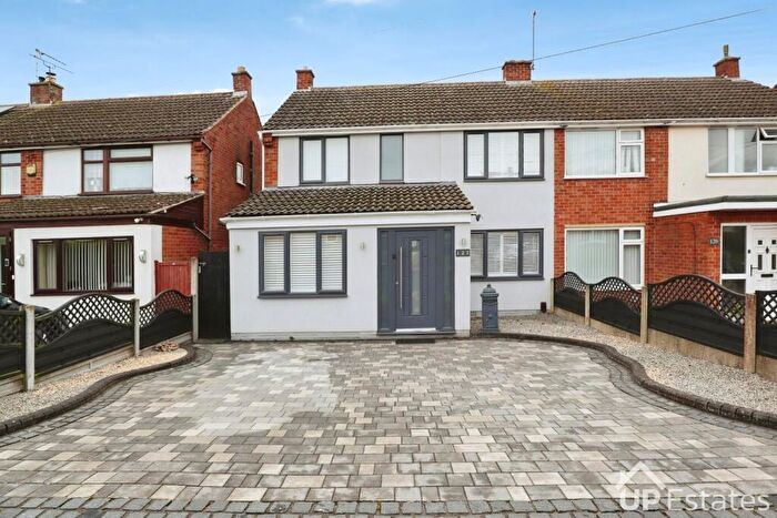 4 Bedroom Semi Detached House For Sale In Oxendon Way, Binley, Coventry, CV3