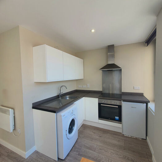 Studio To Rent In Sunbridge Road, Bradford, West Yorkshire, BD1